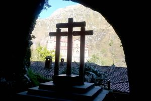 LAS TRES CRUCES DE COVADONGA